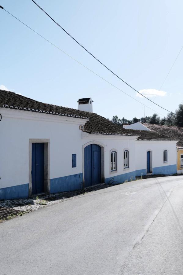 Azoia 10 - Casas de Campo&Hostel Azoia de Baixo Exterior foto